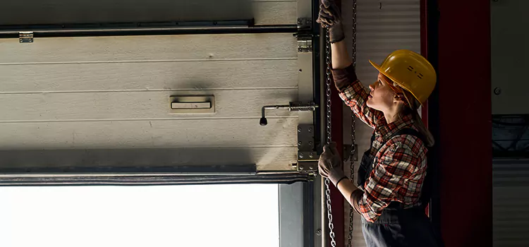 Addressing Common Garage Door Stoppage Issues in Cheyenne, WY