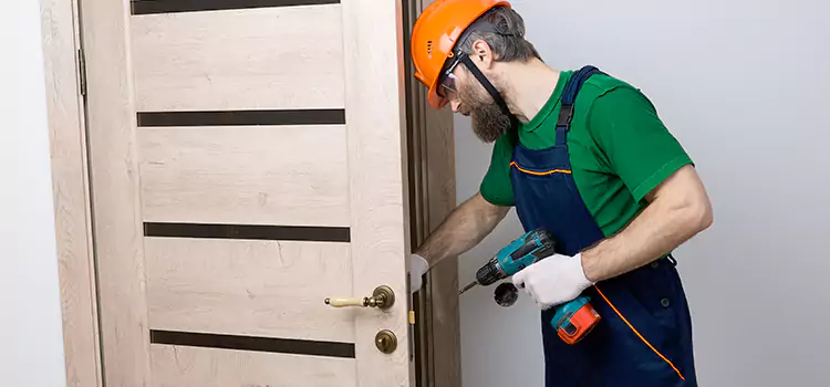 Replace Internal Door Handle with Lock Cheyenne